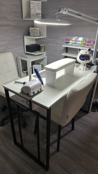Маникюрные столы КМ ЛОФТ